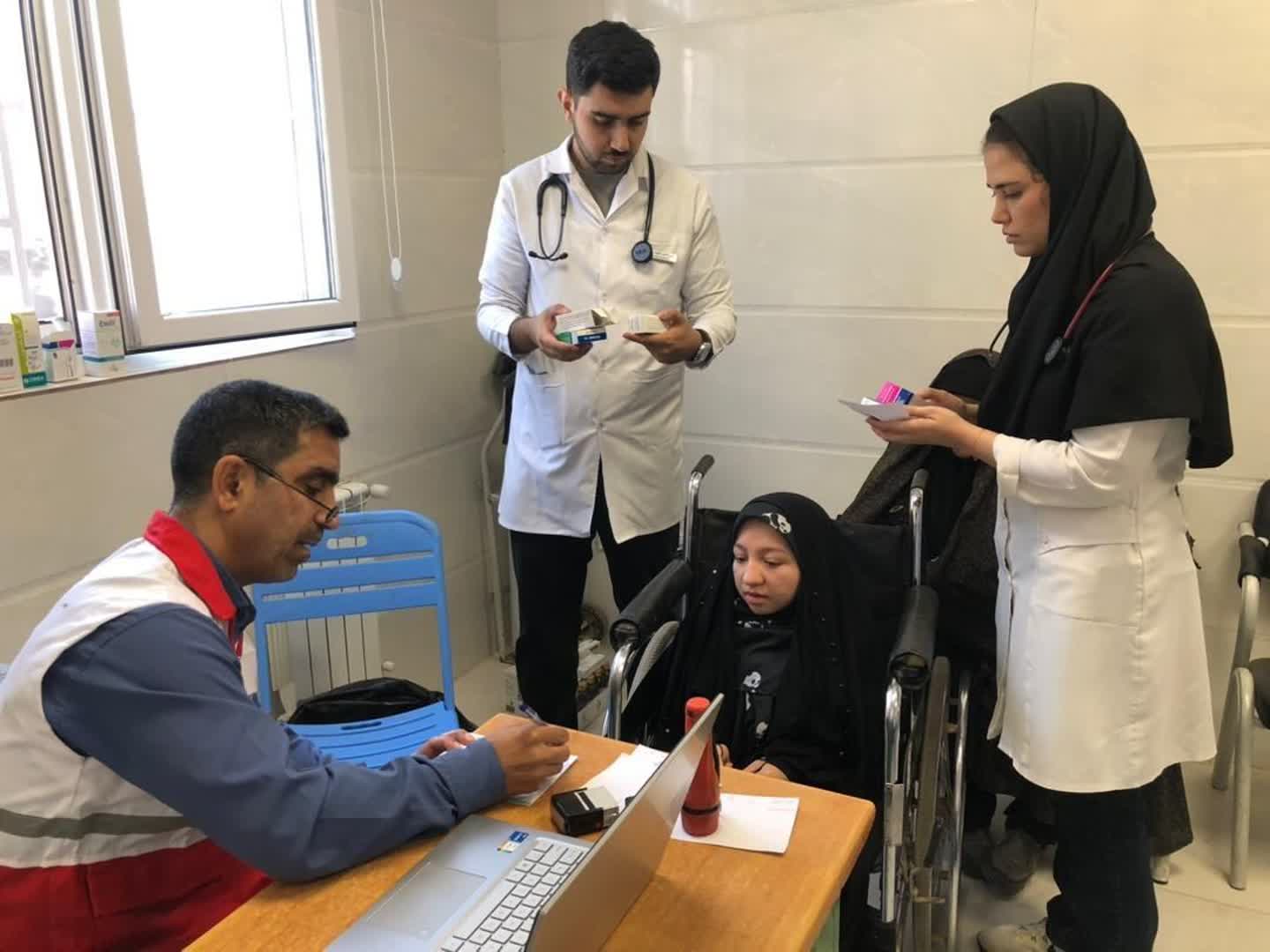 مدیرعامل هلال‌احمر قم از عوامل اجرایی کاروان سلامت جعفرآباد تقدیر کرد