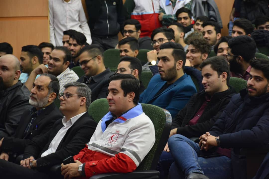 برگزاری همایش گرامیداشت روز دانشجو در دانشگاه آزاد اسلامی قم