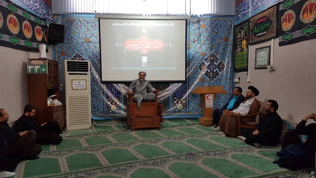 از برگزاری مراسم زیارت عاشورا تا تجدید پیمان با شهدا