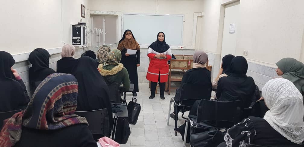 برای نخستین بار در قم محقق شد؛ برگزاری کلاس امداد و کمکهای اولیه به زبان عربی ویژه فراگیران عرب زبان