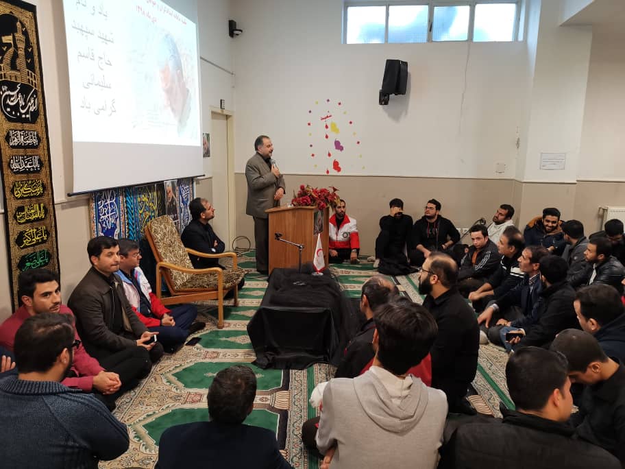برگزاری نخستین نشست ماهانه امدادگران و جوانان شعبه هلال احمر قم 