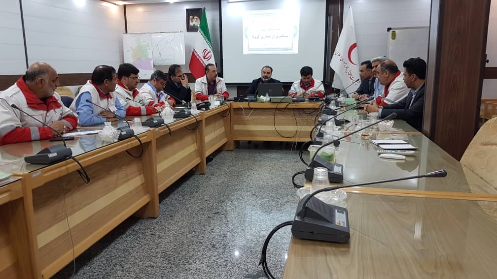 نشست پیشگیری از ابتلا و گسترس کرونا با رویکرد آموزش همگانی در هلال احمر قم برگزار شد