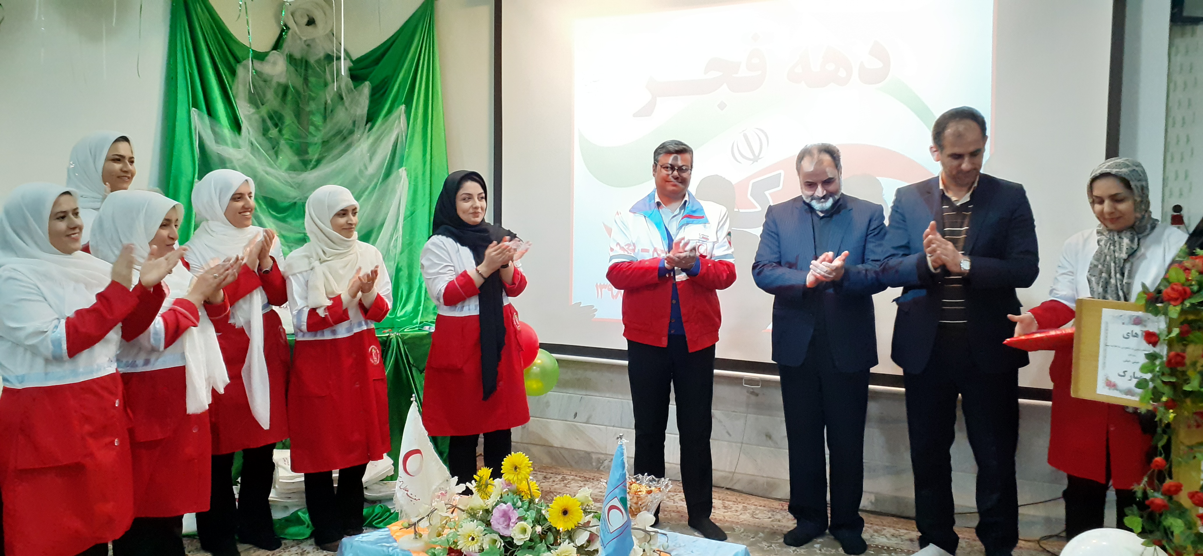 جشن عطر یاس در کانون جوانان قم برگزار شد